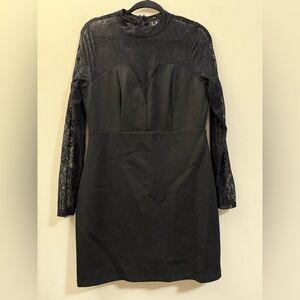 Lulu’s Kiss on the First Date Lace‎ Long Sleeve Mini Dress in Black - L
